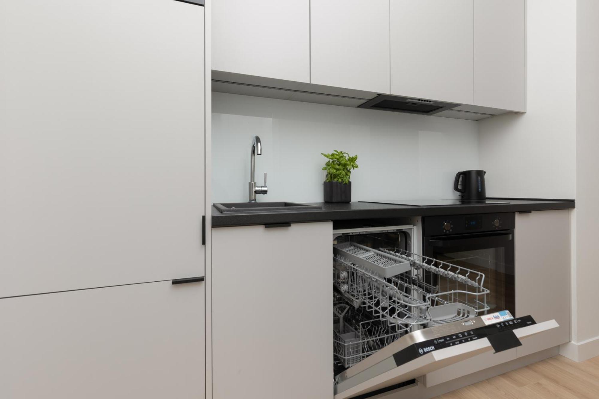 City Panorama Spacious Apartment By Renters Prestige Варшава Екстериор снимка